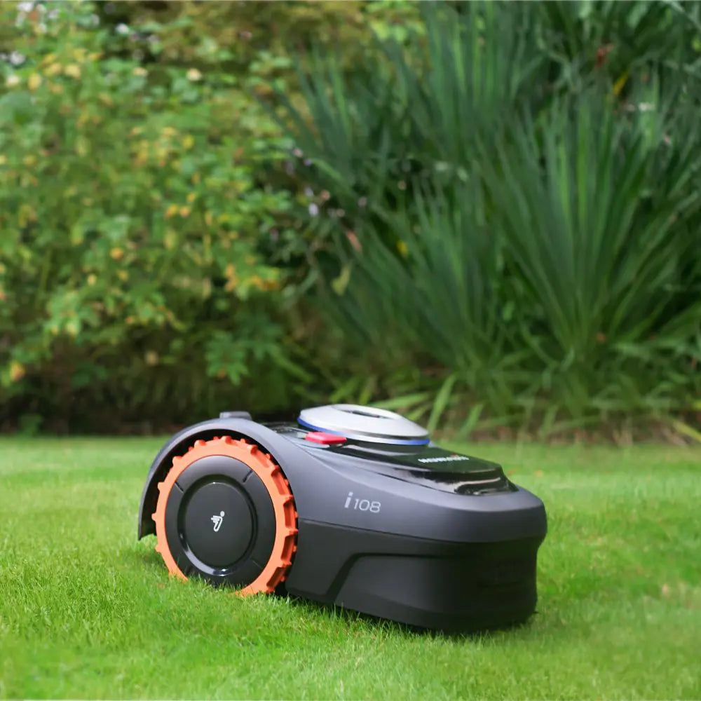Segway Navimow i108 Complete With 4G Module - Robotic Lawnmower (800m²)